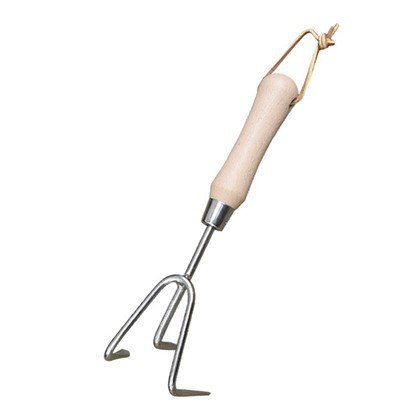 Kultivator sa 3 zuba sa kratkom ručkom