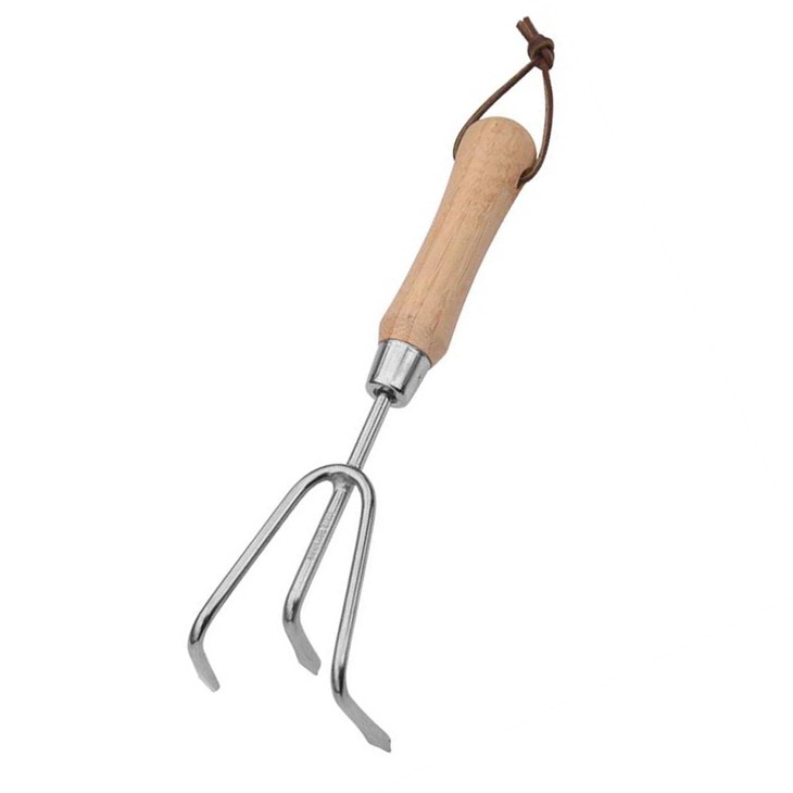 Tri kultivator za ruke